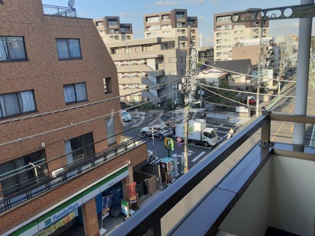 バルコニー