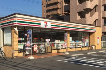 コンビニ　セブンイレブン 名古屋原南店（コンビニ）まで605m