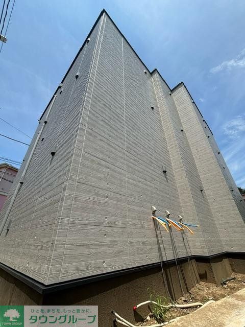 建物外観　駐車場