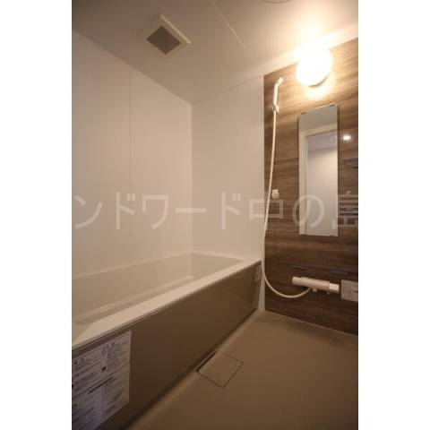 バス・シャワールーム　詳細は、ウィンドワード中の島店までご相談下さい。