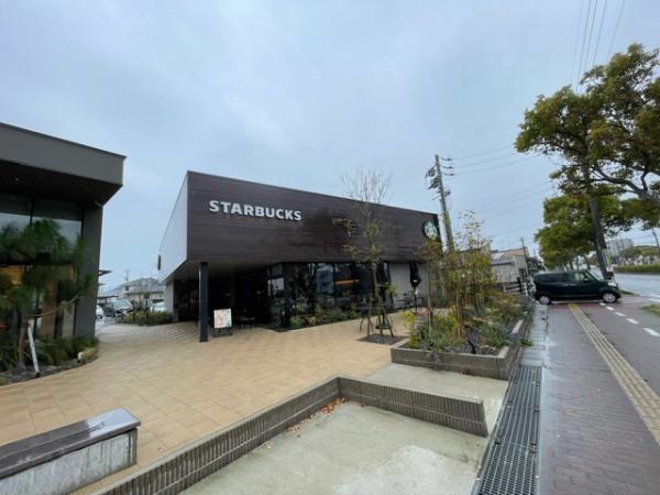 飲食店　スターバックスコーヒー　宇部琴芝店（飲食店）まで604m
