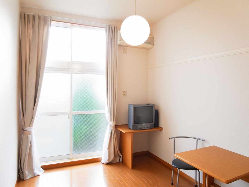 居室・リビング　同タイプの部屋の写真です