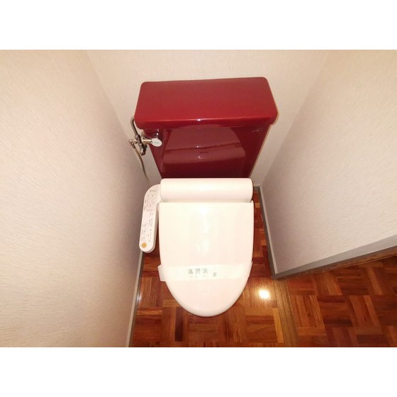 トイレ　温水洗浄便座完備