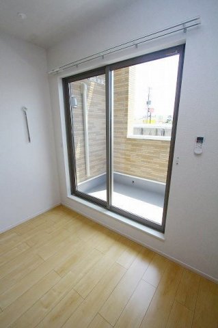 バルコニー　外からの目が気にならないバルコニーで洗濯物が干せます
