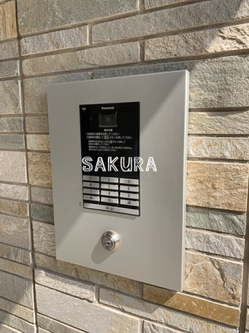 セキュリティ　不審者、勧誘員をシャットアウトできるオートロックです♪