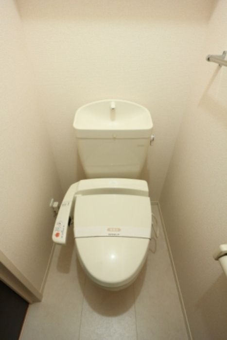 トイレ　コンパクトで使いやすいトイレです
