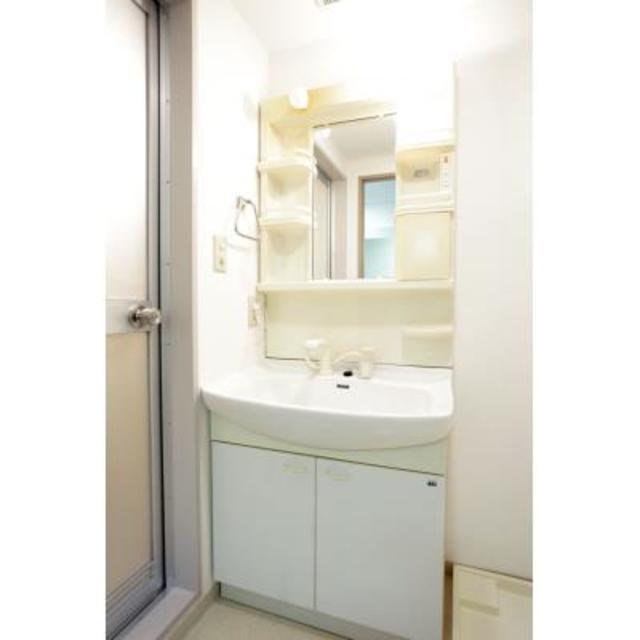 洗面設備　※写真は同タイプ住戸です。