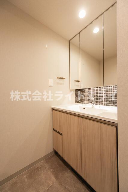 キッチン　※写真は同タイプ住戸です。