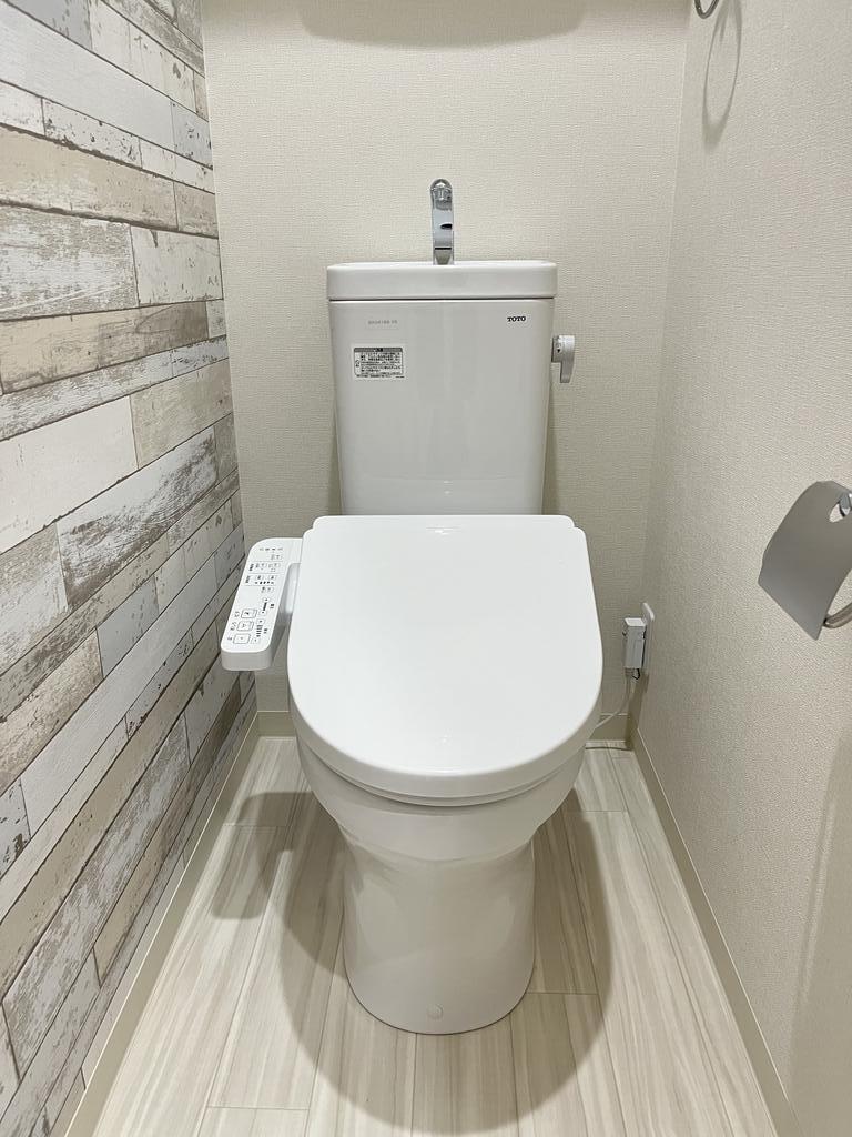 トイレ　※同タイプ同モデルの写真を使用