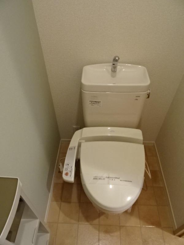 トイレ　イメージ写真（他部屋の写真です）