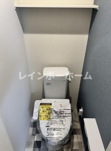トイレ　※同施工会社参考写真※