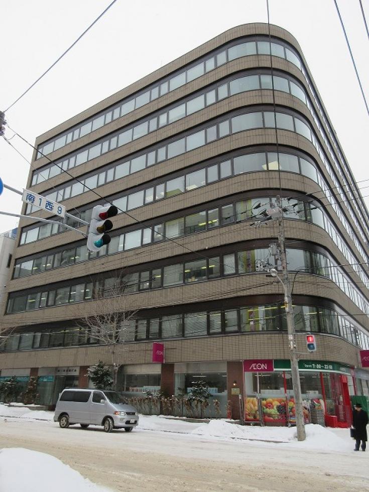 銀行　北海道銀行南一条支店（銀行）まで348m