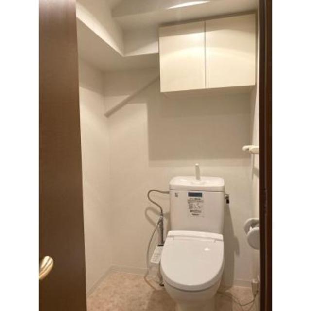 トイレ　※写真は同タイプ住戸です。
