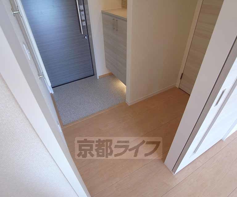 その他部屋・スペース　玄関入って扉があるので、プライベートを隠せますね。