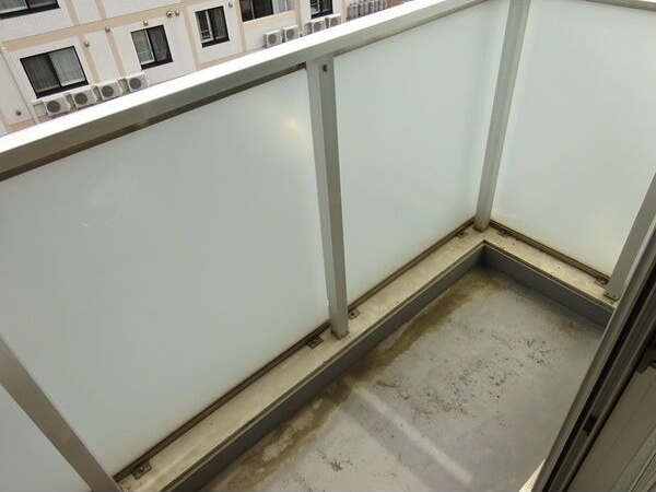 バルコニー　※他号室の写真になります。雰囲気のご参考にどうぞ♪