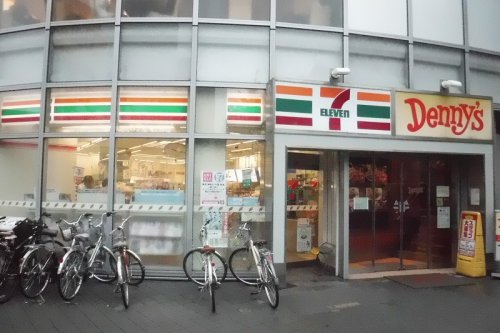 コンビニ　セブン-イレブン 新宿落合駅前店（コンビニ）まで405m