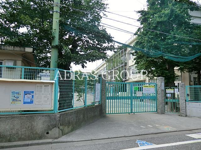 小学校　杉並区立高井戸第三小学校（小学校）まで491m