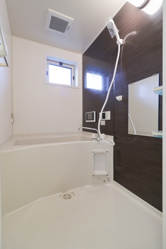 バス・シャワールーム　図面と現状に相違がある場合には現状を優先