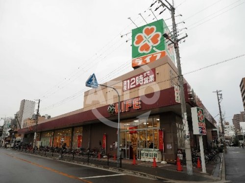 スーパー　ライフ西田辺店（スーパー）まで399m