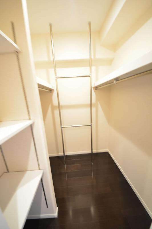 収納　アビエール松屋町　ウォークインクローゼット