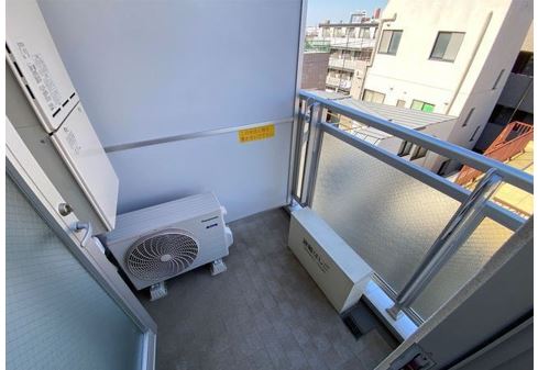 バルコニー　＊同物件、別部屋になります。