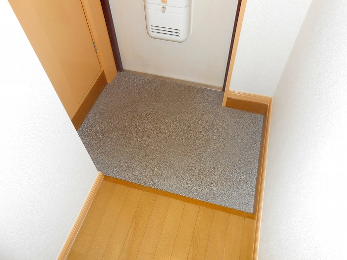 玄関　同タイプ別部屋写真