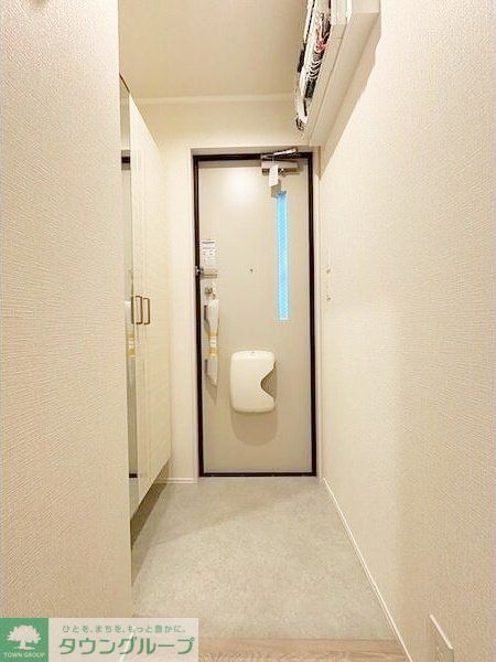 ウイングクレストCの玄関写真