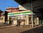 コンビニ　ファミリーマート江田駅前店（コンビニ）まで250m