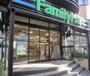 コンビニ　ファミリーマート 南青山四丁目店（コンビニ）まで331m