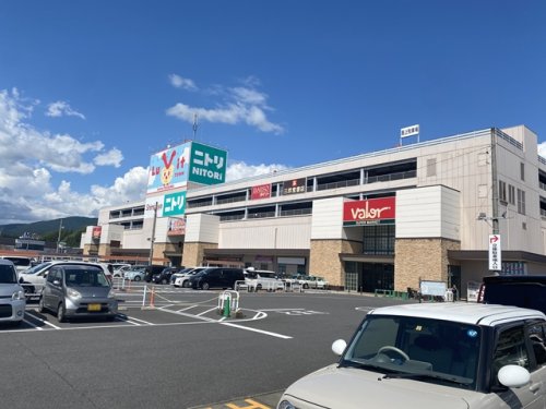 ショッピングセンター　LuVit TOWN(ルビットタウン)中津川（ショッピングセンター）まで919m