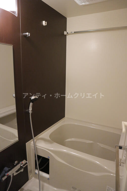 バス・シャワールーム　同タイプ別部屋写真