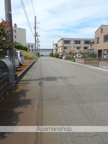 その他　前面道路（その他）まで0m