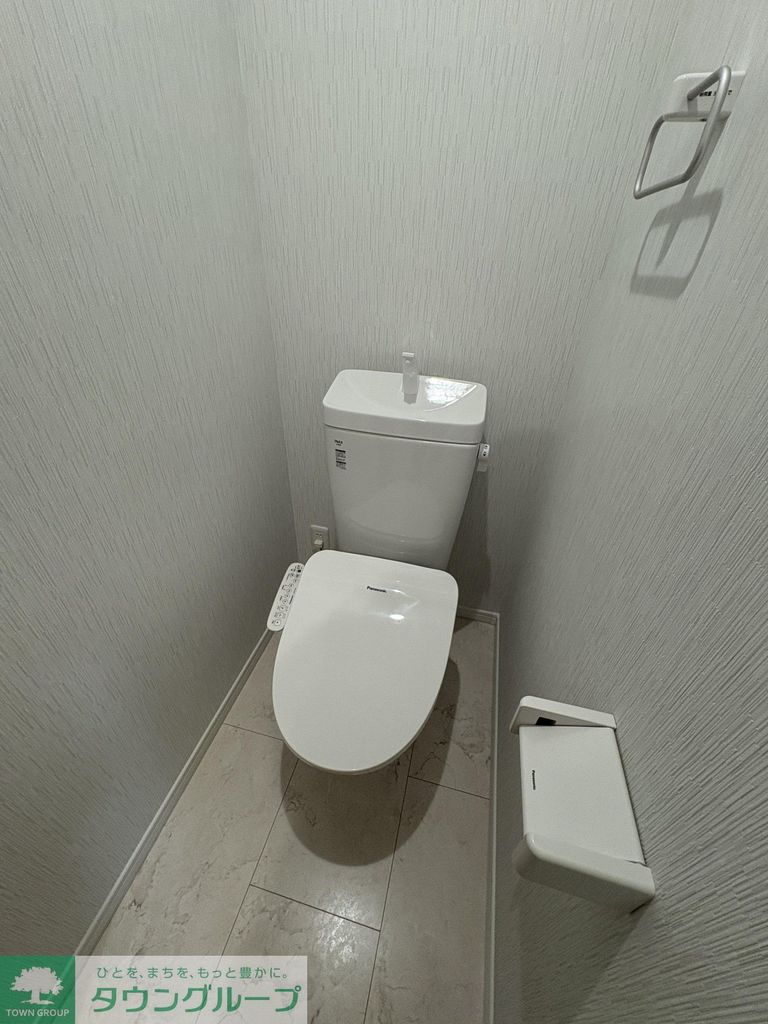 トイレ　★同型モデル参考写真★