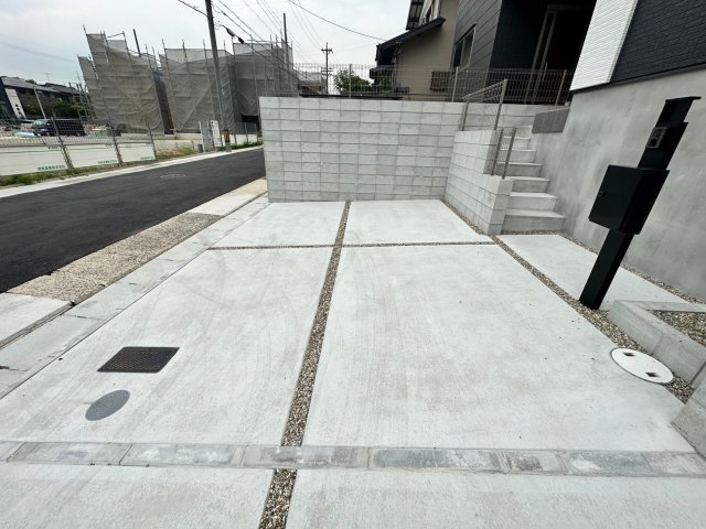 駐車場　駐車場があります（カーポート設置工事予定）