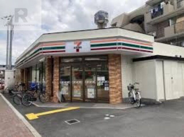 コンビニ　セブンイレブン尼崎椎堂1丁目店（コンビニ）まで267m