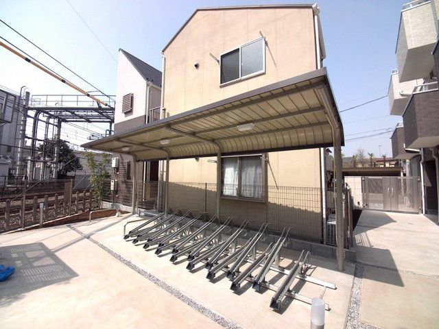 その他共有部分　屋根付自転車/バイク置場
