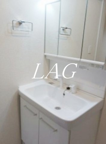 洗面設備　独立洗面台です。