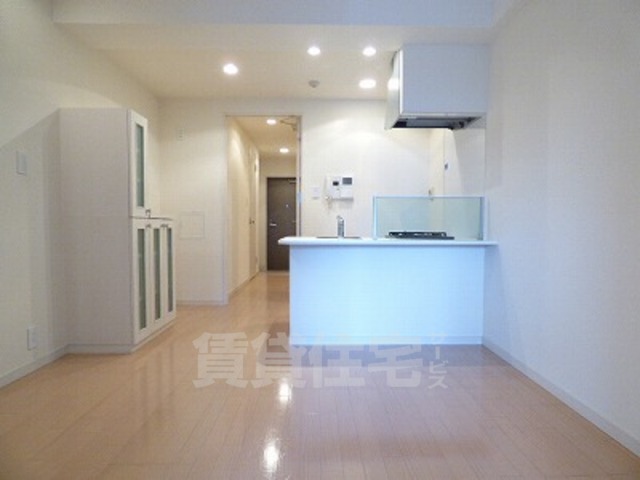 居室・リビング　同マンション別部屋写真