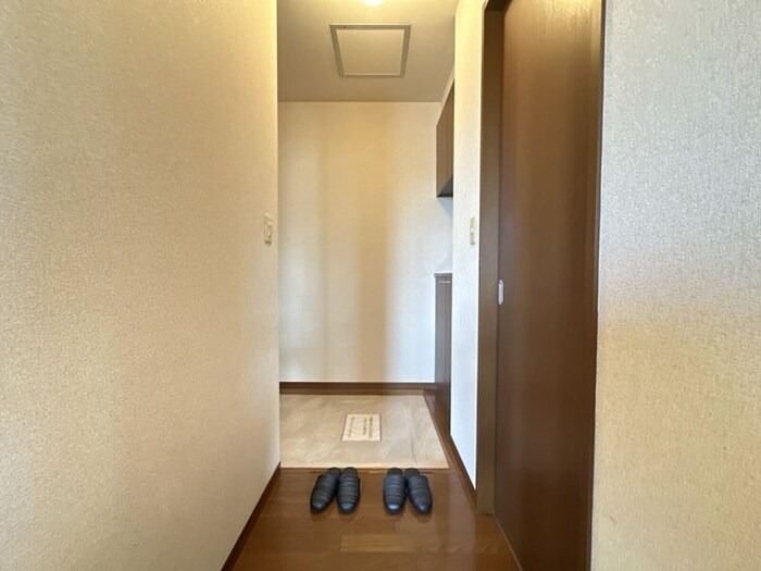 玄関　図面と現状に相違がある場合には現状を優先