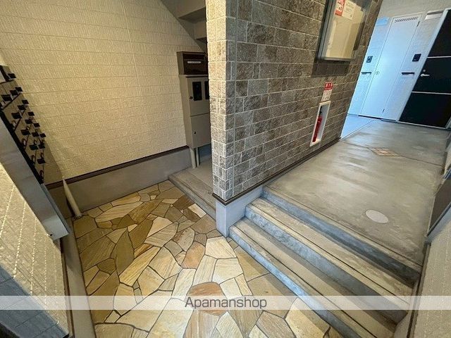地下鉄千日前線 新深江駅 徒歩4分 3階建 築2年の外観写真