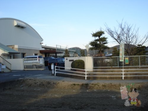 小学校　岡山市立平島小学校（小学校）まで797m