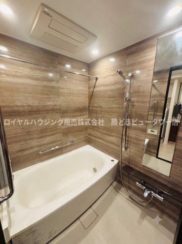バス・シャワールーム　日々の疲れを癒すお風呂になります！