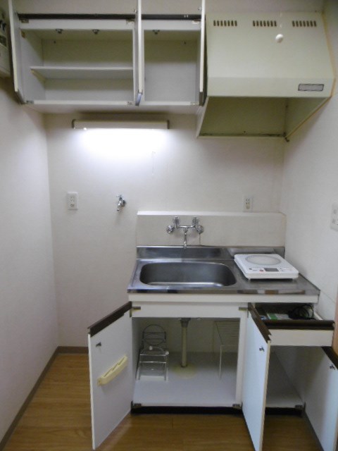 キッチン　画像は205号室です（参考）