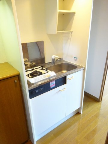 キッチン　広々使える快適な調理スペースです♪