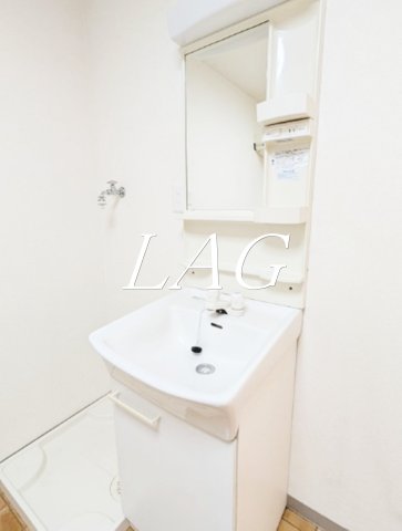 洗面設備　洗面台です。