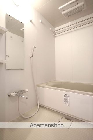 地下鉄四つ橋線 四ツ橋駅 徒歩2分 14階建 築13年の風呂写真