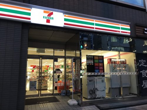コンビニ　セブン-イレブン 大阪西中島５丁目南店（コンビニ）まで125m