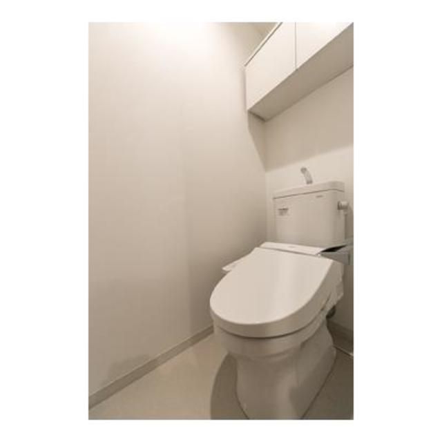 トイレ　※写真は同タイプ住戸です。