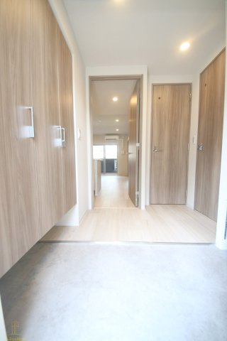 ミラージュパレス新梅田Cieloの玄関写真