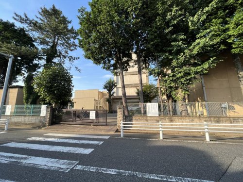小学校　千葉市立稲丘小学校（小学校）まで686m